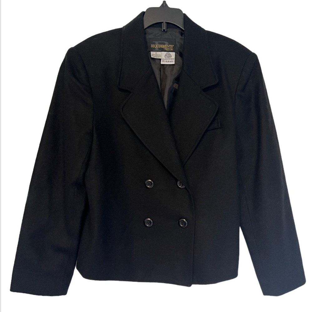 Requirements Women’s Cropped long Sleeve Double Breasted 100% Wool Blazer 8P